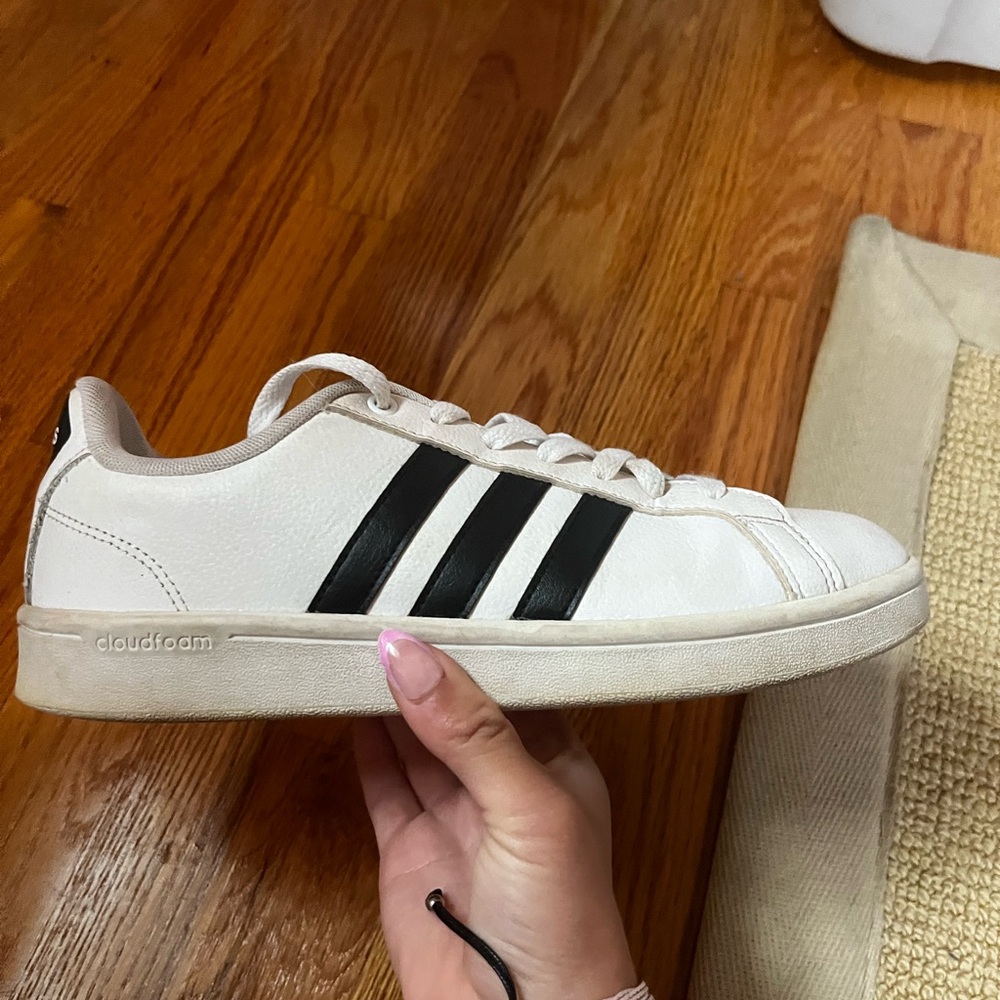 Adidas Classic White and Black Sneakers - Picture 3 of 4